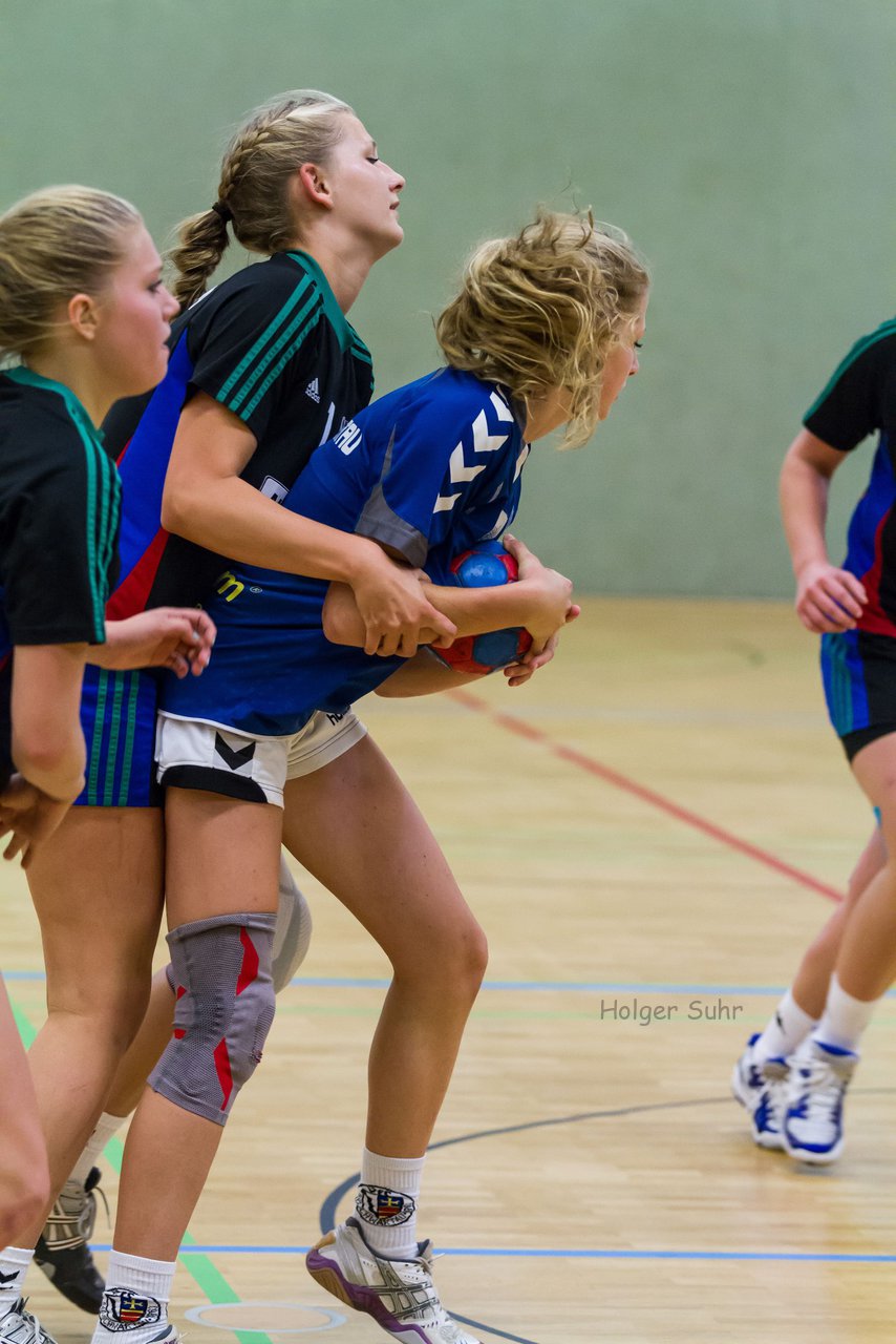 Bild 146 - B-Juniorinnen SV Henstedt Ulzburg - VFL Bad Schwartau 2 : Ergebnis: 27:13